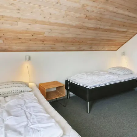 Nase - 2km From The Sea By Interhome