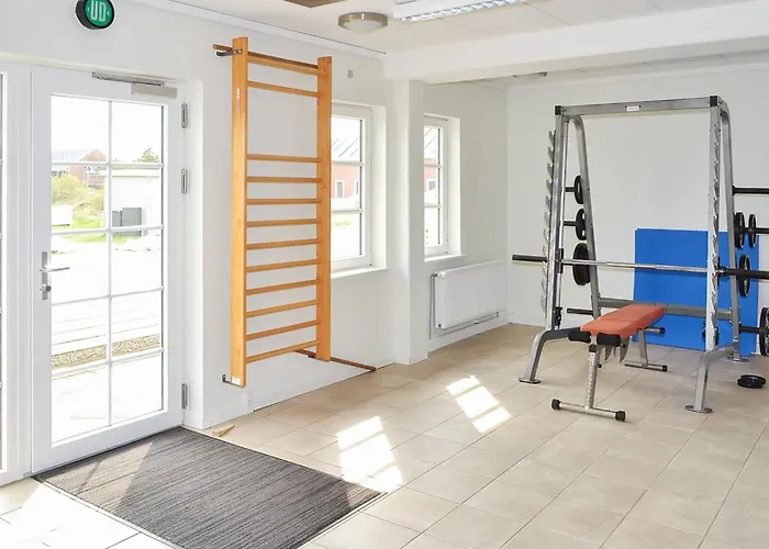 Lägenhet Nase - 2km From The Sea By Interhome *